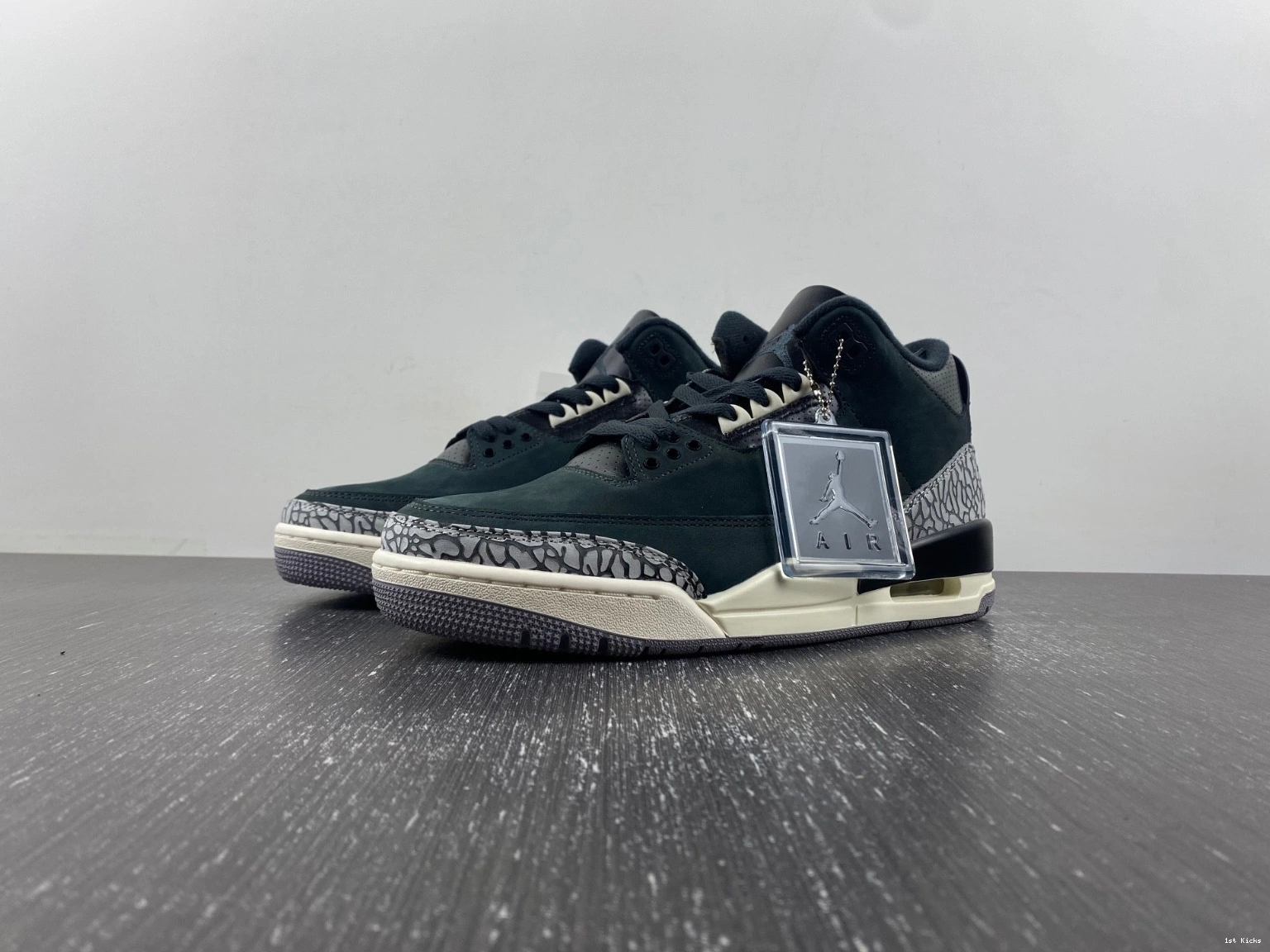 Womens "Off Noir" Jordan 3 CK9246-001 Air 0412